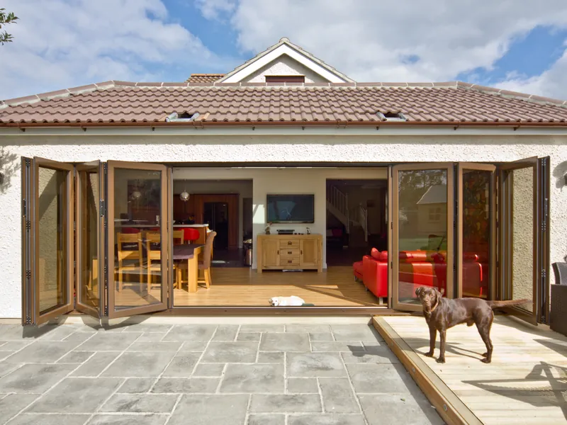 Bifold Shepherd's Bush
